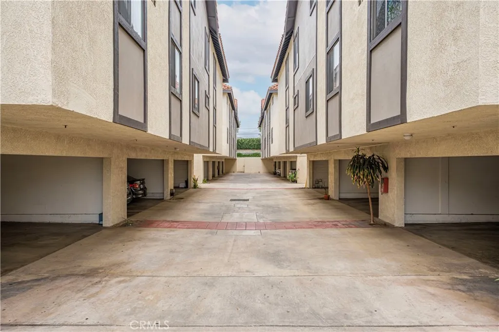 1349 Elm Avenue, San Gabriel, California 91775 home-pic-7